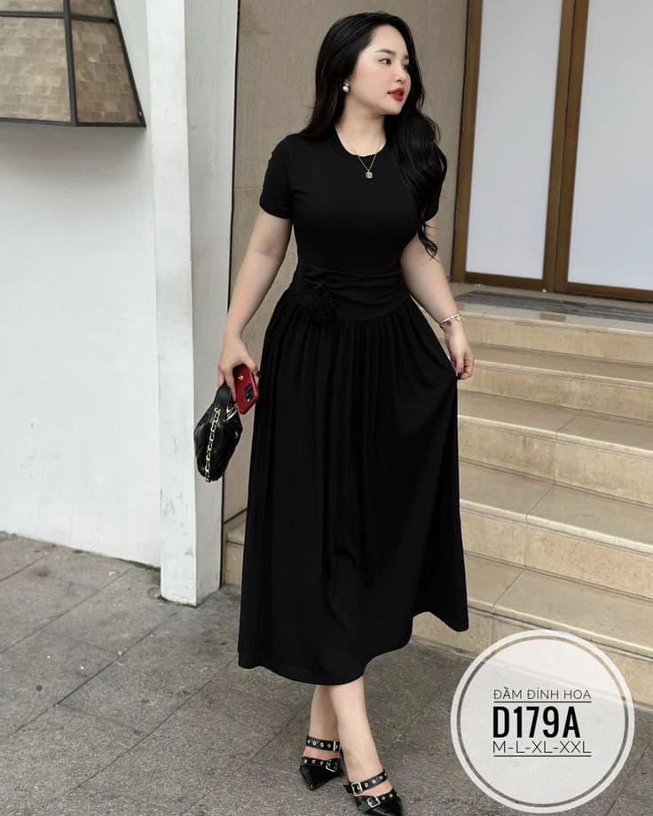 Mẹo Chọn Đầm Maxi Đi Biển Màu Đen Phù Hợp Dáng Người