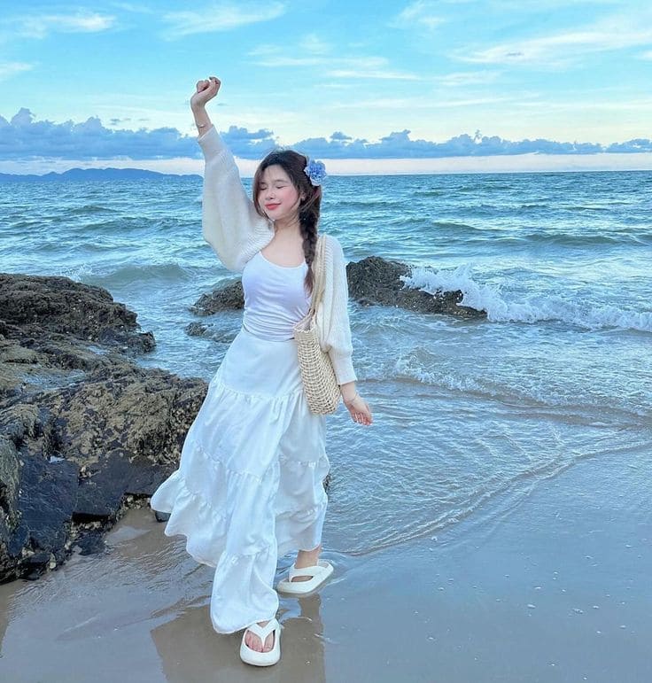 Đi Biển Mặc Gì Để Vừa Xinh, Vừa Thoải Mái - Áo Khoác Che Phủ