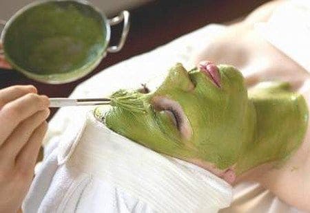 Các Loại Mặt Nạ Dưỡng Da Đi Biển Phù Hợp Mọi Làn Da - Mặt Nạ Trà Xanh