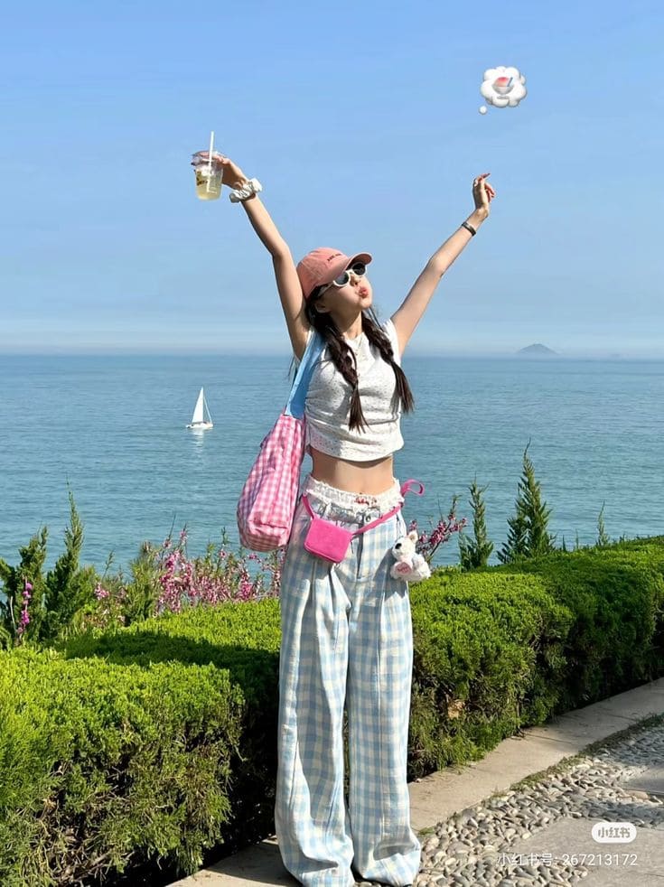 Một Chút Công Thức Phối Những Bộ Quần Áo Đi Biển Theo Từng Phong Cách