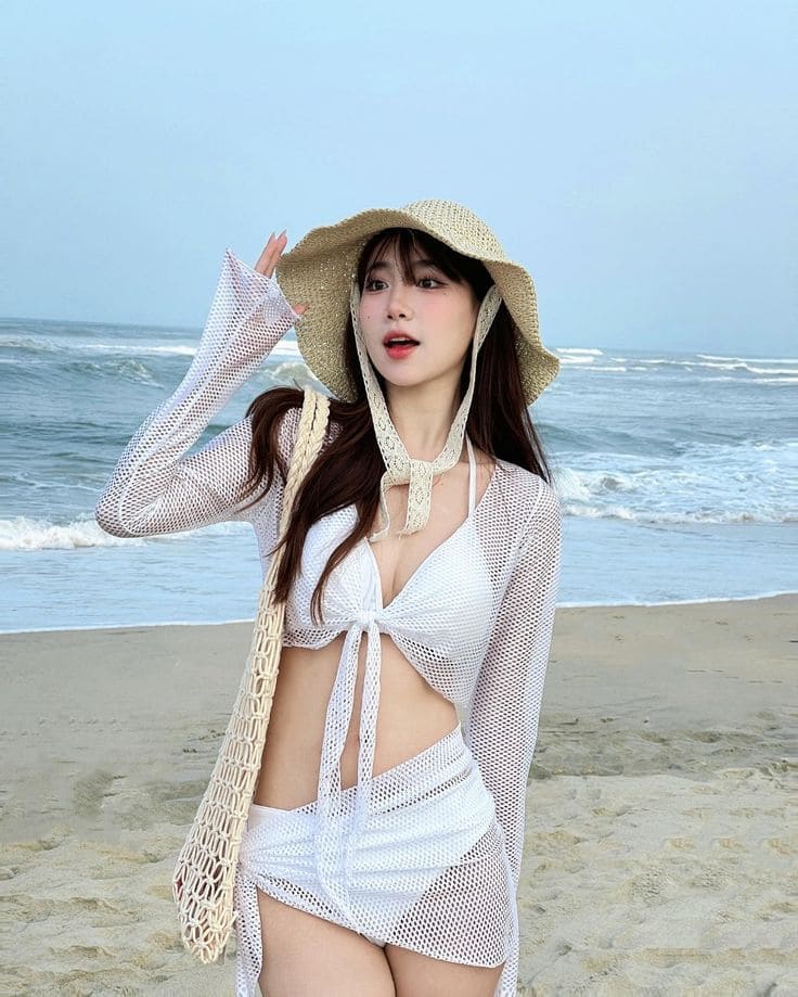 Top Những Bộ Quần Áo Đi Biển Hot Hit 2025 - Bikini