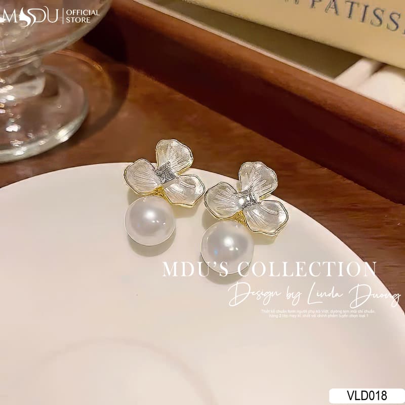 VLD018 – Bông Tai Hoa Ngọc Trai Thanh Nhã & Duyên Dáng