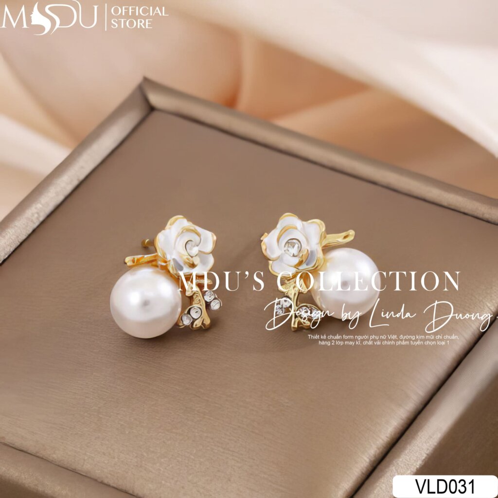 VLD031 – Hoa Tai Ngọc Trai Đính Hoa Trắng Nhẹ Nhàng Và Tinh Xảo