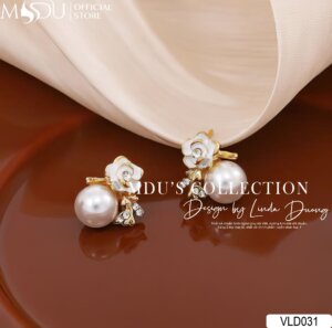 VLD031 – Hoa Tai Ngọc Trai Đính Hoa Trắng Sang Trọng