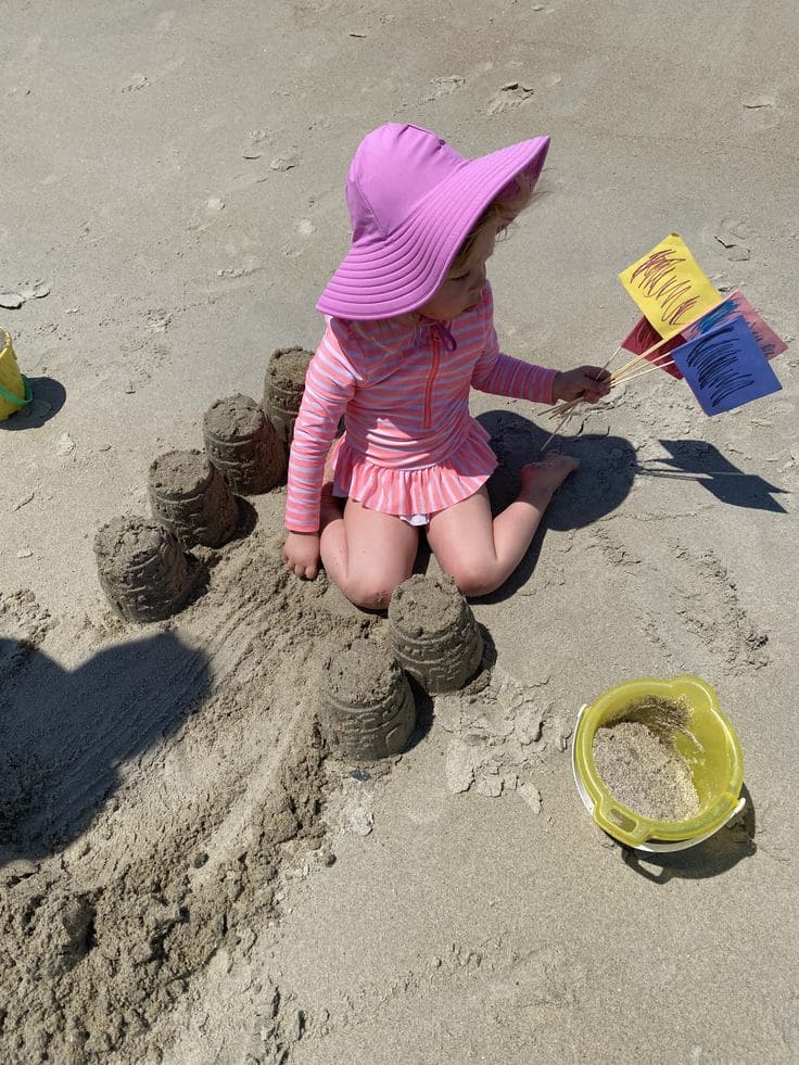 Cách phối đồ đi biển - Mẹ và con cùng tỏa sáng