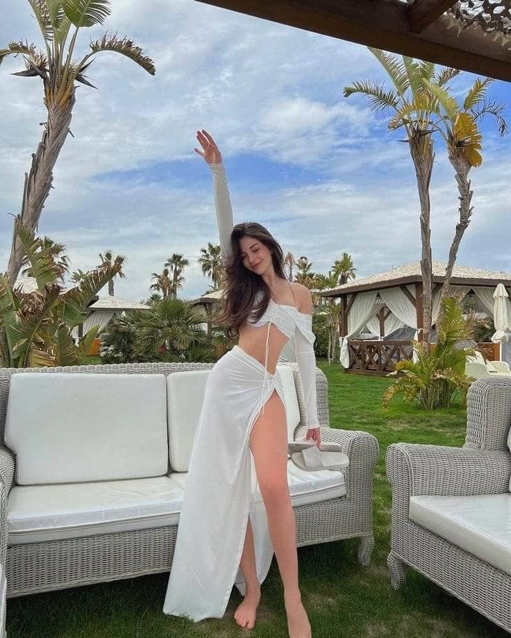 Gợi Ý Trang Phục Thời Trang Đi Biển Phú Quốc - Bikini