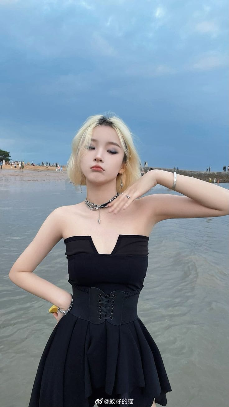 6+ Kiểu Tóc Ngắn Đi Biển Đẹp Lung Linh - Tóc Ngắn Nhuộm Màu