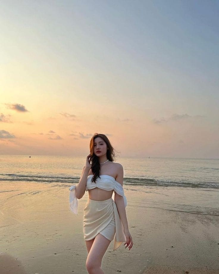 Các loại trang phục đi biển ảo không thể bỏ qua - Áo cúp ngực