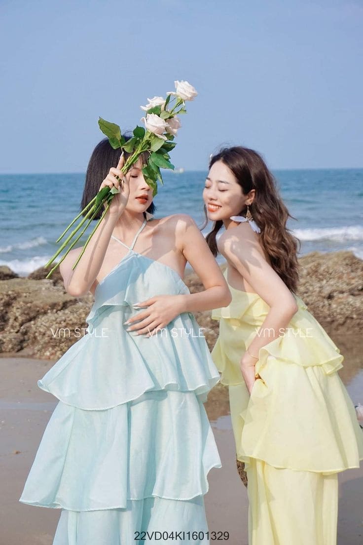 Những Kiểu Dáng Váy Đồng Phục Đi Biển Đẹp Mê Hồn