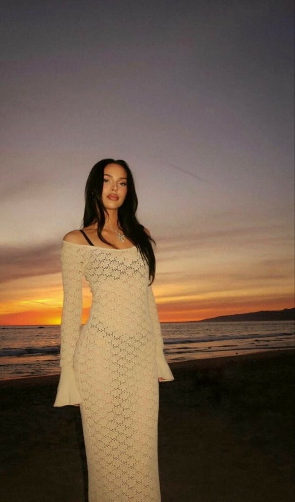 Các Kiểu Váy Lưới Đi Biển Đẹp Lung Linh Cho Mọi Phong Cách - 