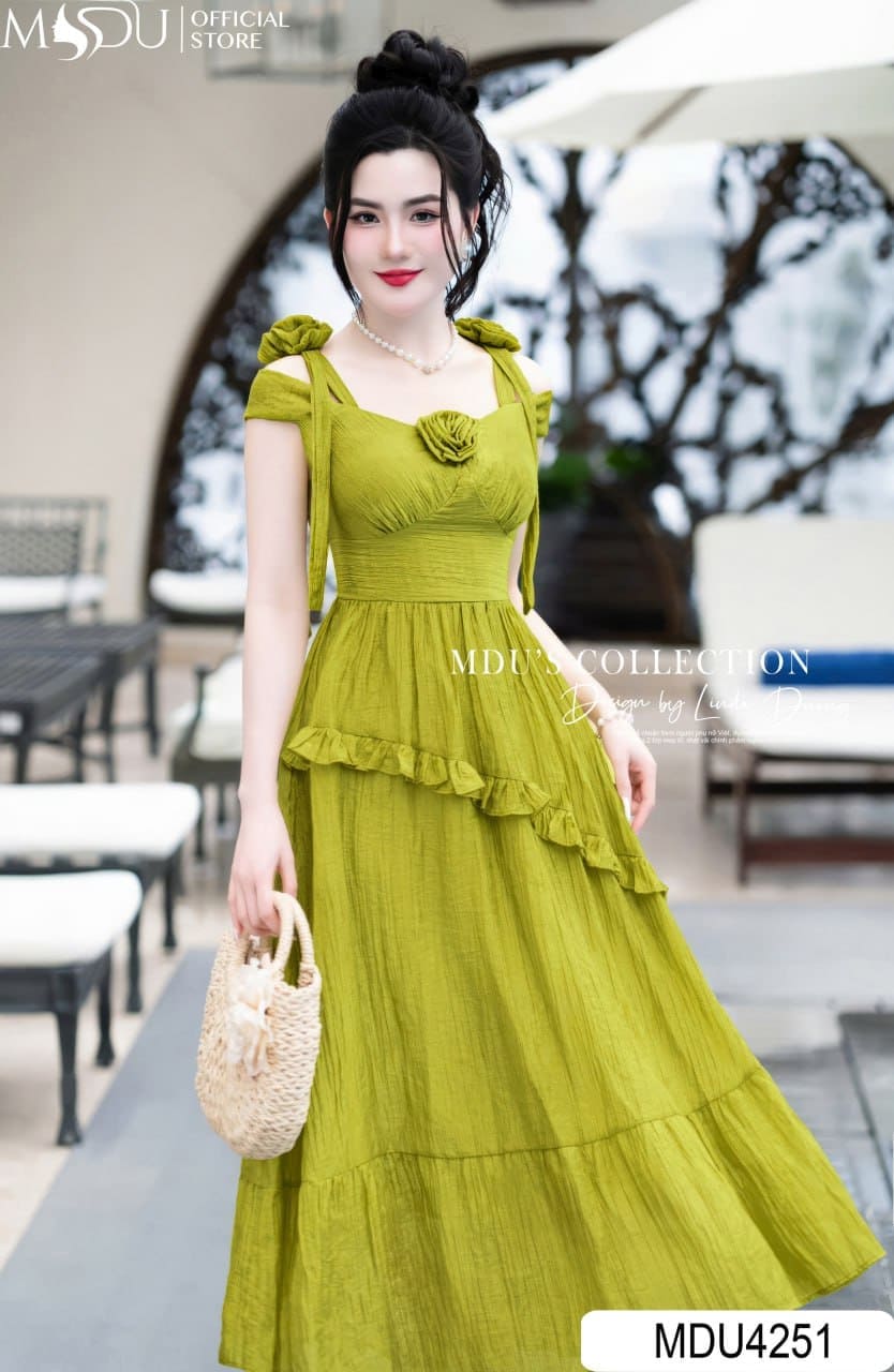 Các Kiểu Dáng Váy Maxi Đi Biển Hai Dây Hot Nhất - Váy Maxi Thắt Eo