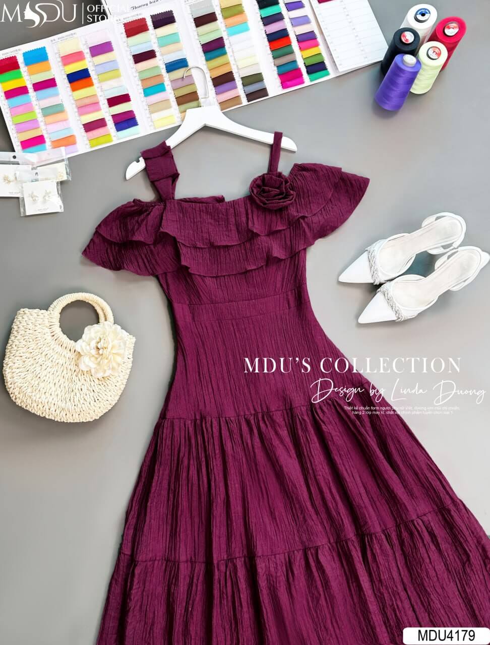 Cách Phối Đồ Với Đầm Maxi Tơ Đi Biển Để Luôn Nổi Bật