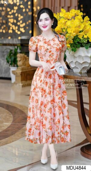 Váy Thiết Kế MDU4844 Chất Tơ Ép Họa Tiết Hoa Hồng Cam Lãng Mạn