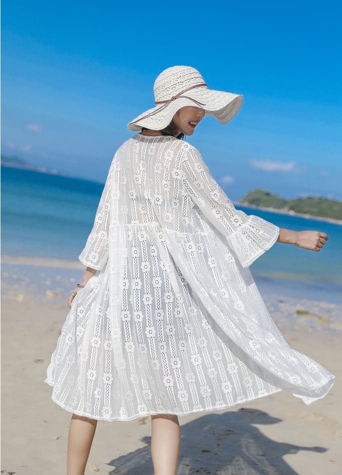 Cách Phối Đồ Với Váy Trắng Đi Biển Để Nổi Bật