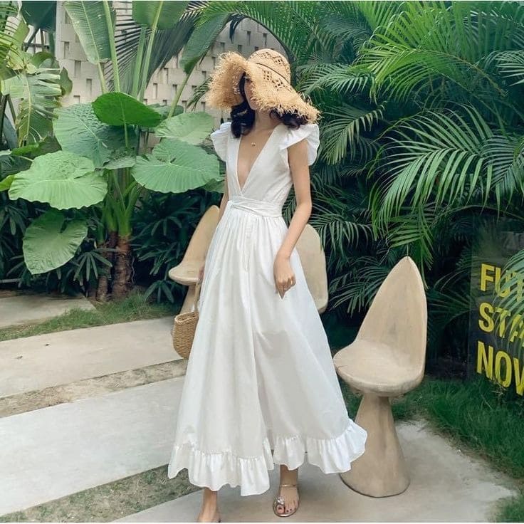 Cách Phối Đồ Với Váy Trắng Đi Biển Để Nổi Bật