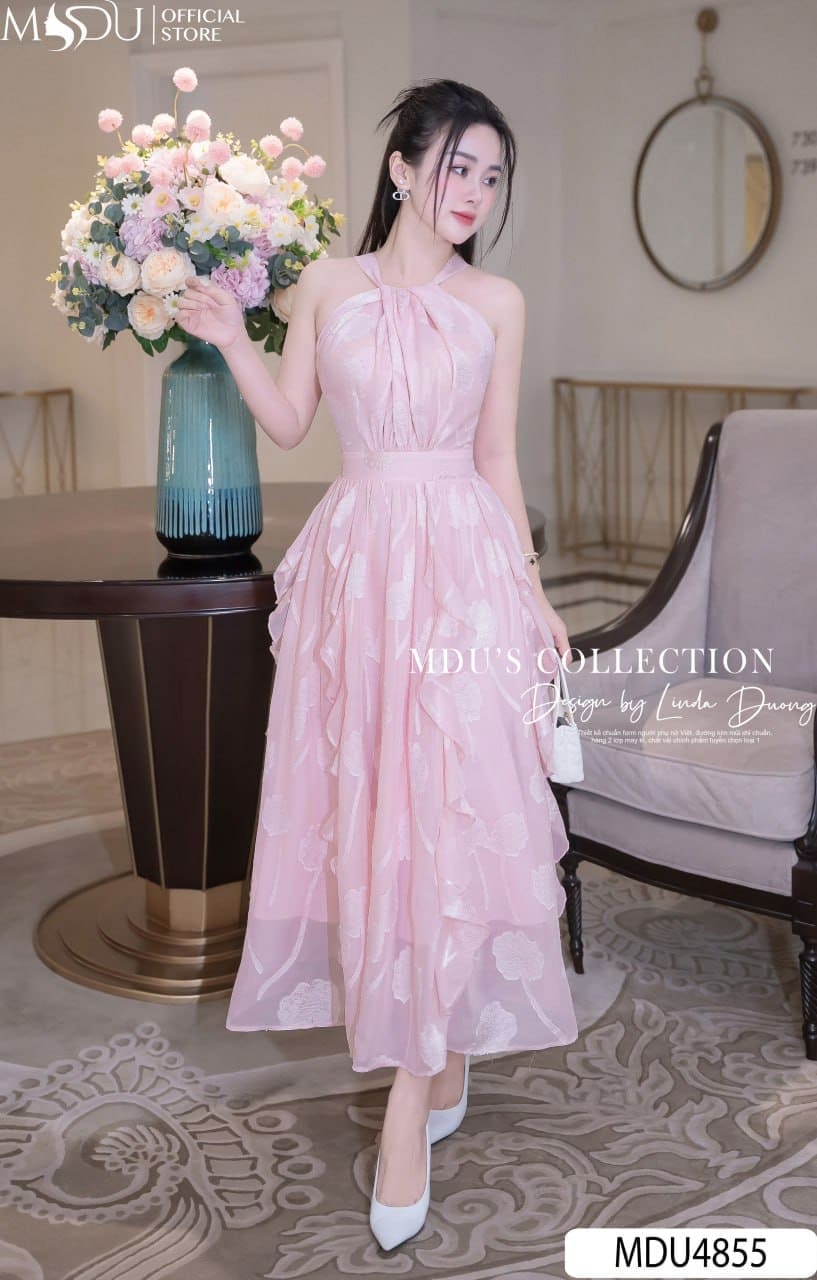 Mẹo chọn váy đi biển để tỏa sáng