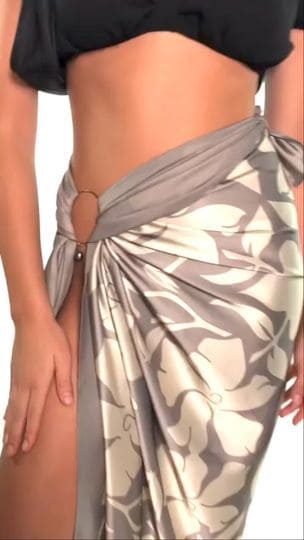 Các Loại Mẫu Khăn Choàng Đi Biển Đẹp Đang Làm Mưa Làm Gió - 