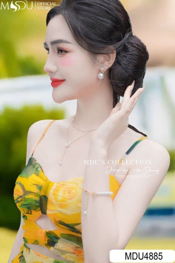 Phối đồ với tai đi biển - Bí quyết để "thu hút" mọi ánh nhìn