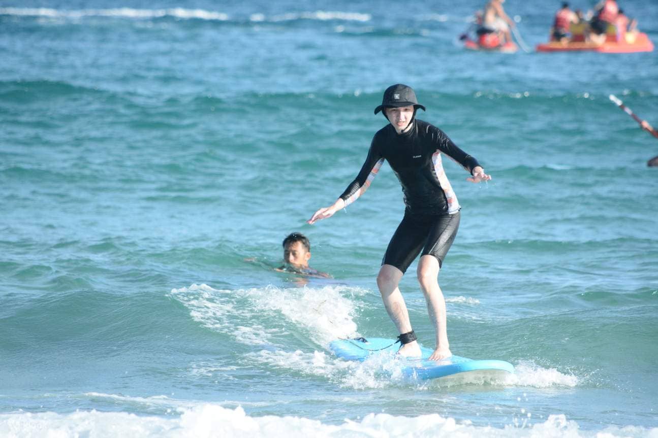 Các Kiểu Mũ Đi Biển Hot Nhất Cho Mùa Hè 2025 - Mũ Lướt Sóng Chống UV