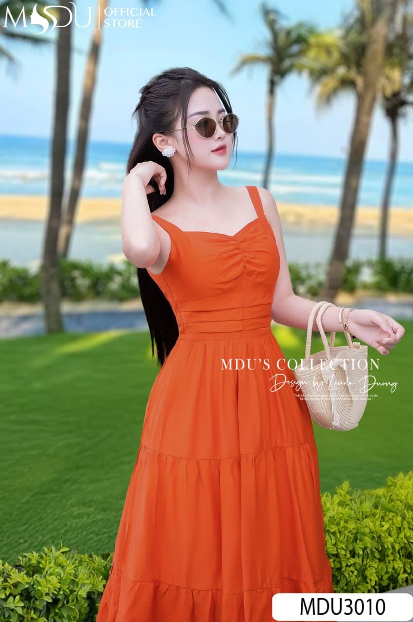 Cách Phối Đồ Với Váy 2 Dây Đi Biển - Biến Hóa Mọi Phong Cách