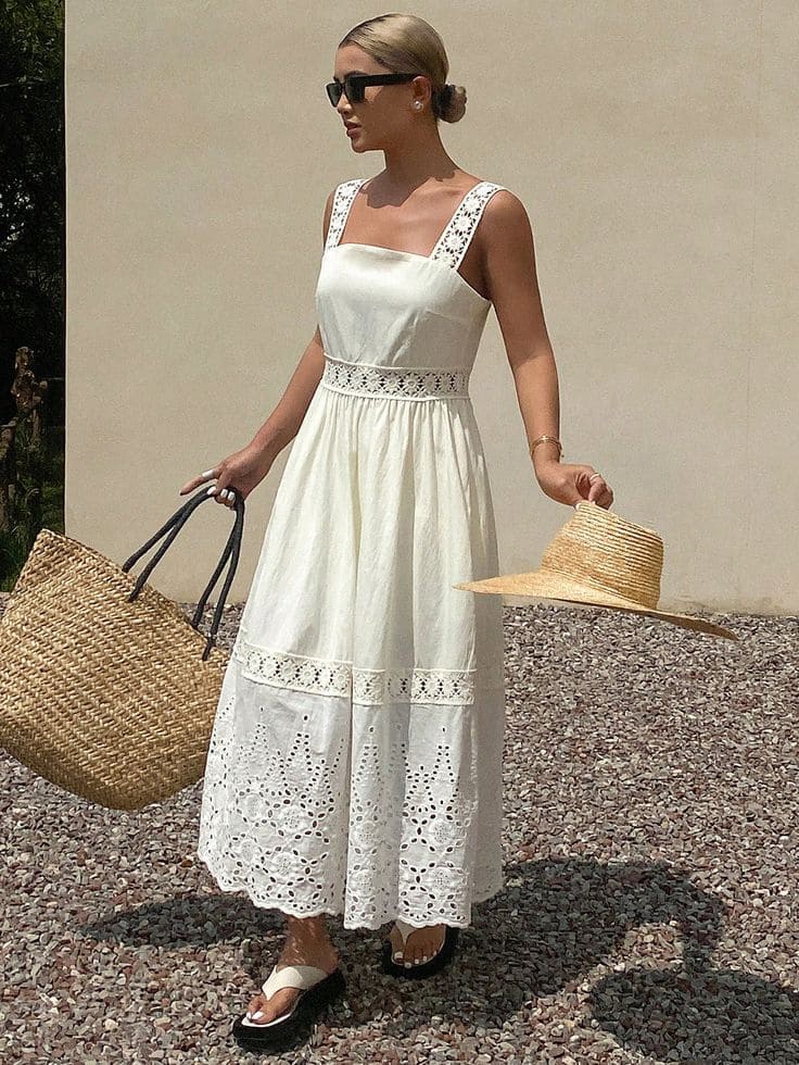 Bí Kíp Phối Đồ Với Váy Bohemian Đi Biển