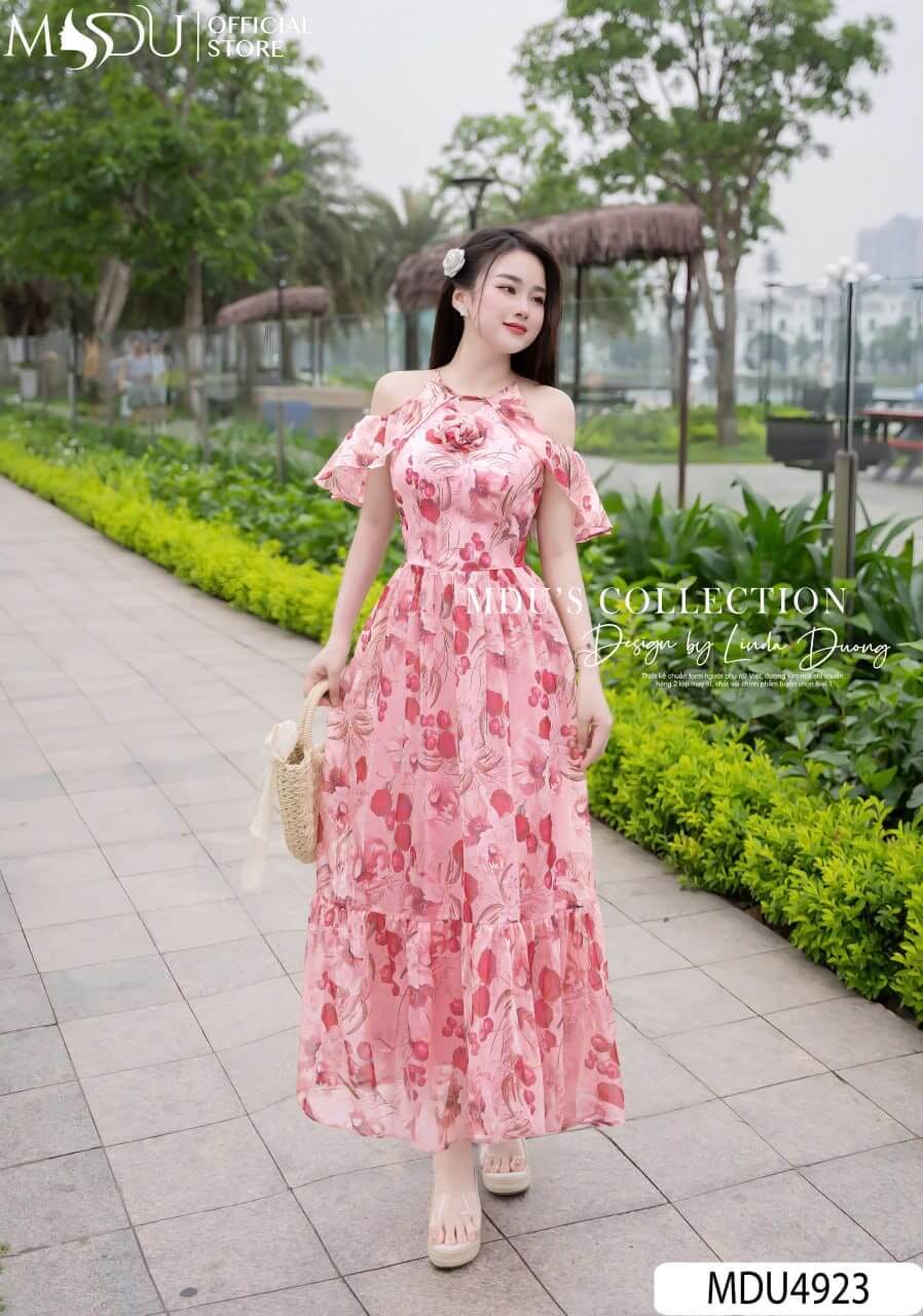 Váy đi biển kín đáo Maxi bay bổng 