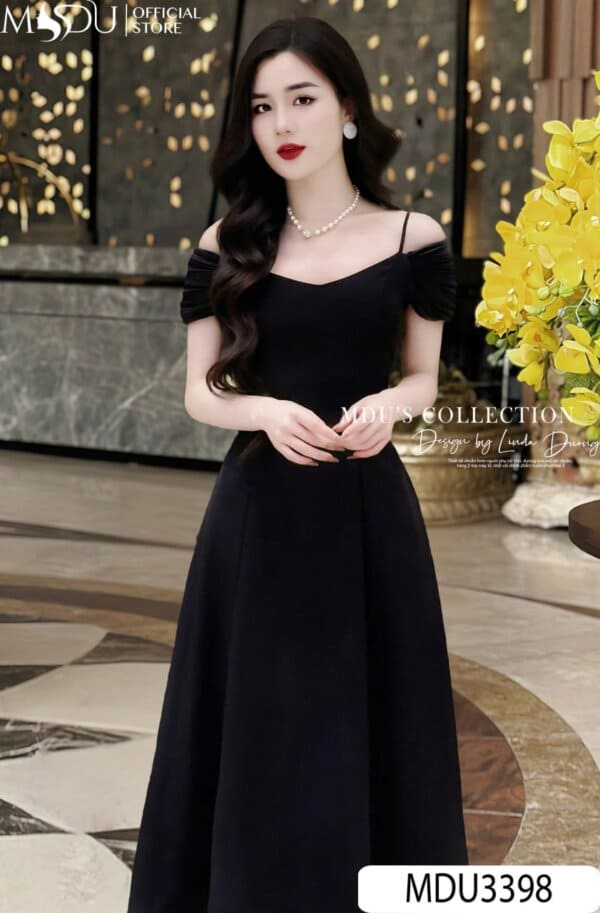 Các Kiểu Dáng Váy Đi Biển Màu Đen Đẹp Mê Hồn - Váy Trễ Vai Đen