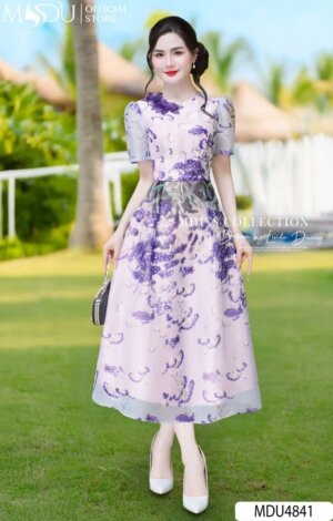 Váy Thiết Kế MDU4841 Hoa 3D Thủ Công Tơ Óng Ngọc Trai Thanh Lịch