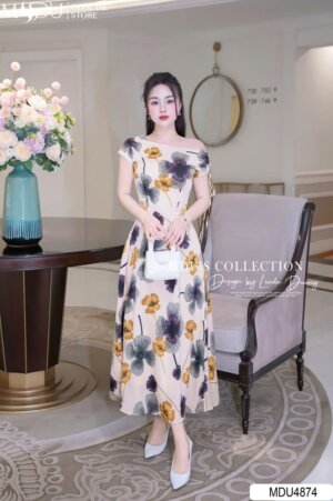 Váy Thiết Kế MDU4874 Trễ Vai Gợi Cảm Màu Kem Trang Nhã