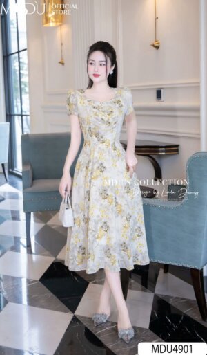 Váy Thiết Kế MDU4901 Cổ Vuông Cúc Ngọc Hoa Nhuyễn Bay Bổng Dáng Dài Tinh Tế