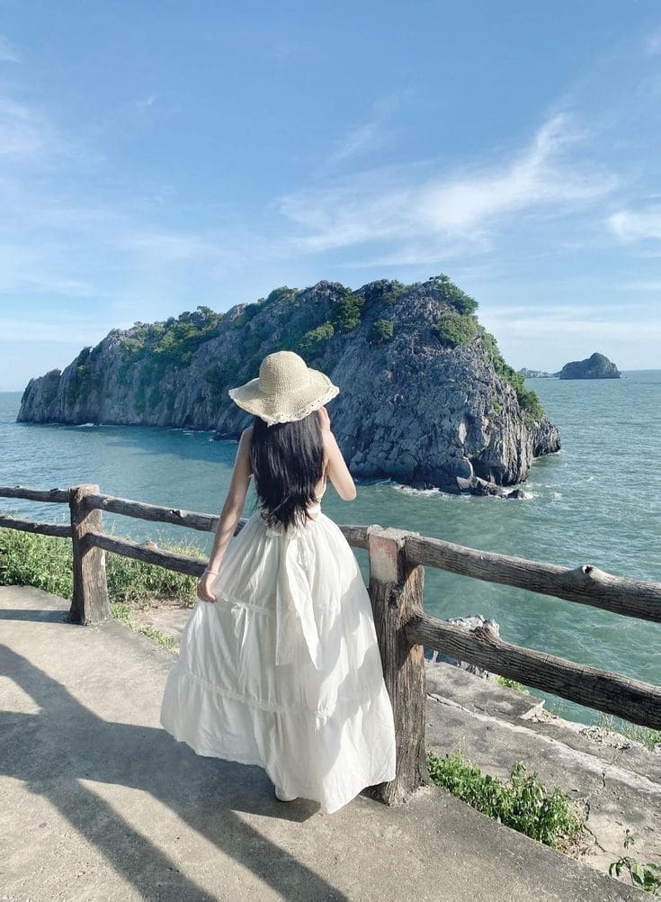 Tạo dáng chụp ảnh đi biển - Đơn giản mà "chất"