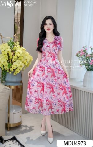 Váy Thiết Kế MDU4973 Dáng Xòe Dài Hồng Đỏ Phối Tím Vai Hoa 3D Cổ Tim