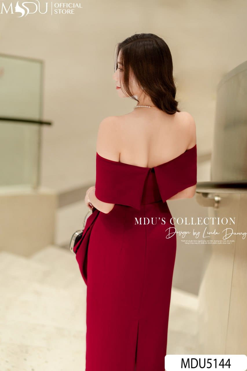 Đầm Dạ Hội Thiết Kế Với Chi Tiết Cut-Out Táo Bạo