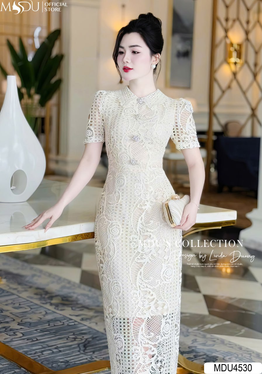 Váy Dạ Hội Màu Trắng Đính Đá Lấp Lánh