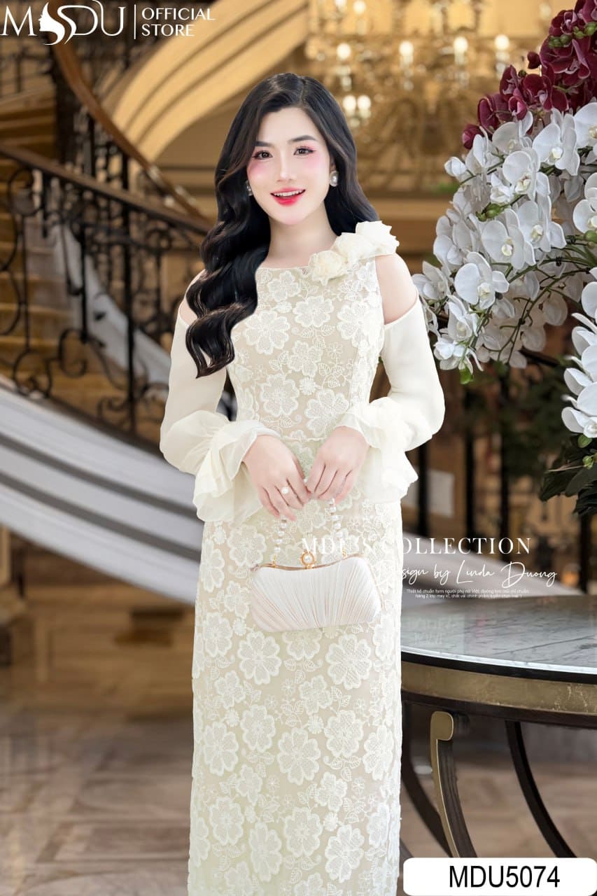 Túi Xách – Điểm Nhấn Tinh Tế Cho Váy Dạ Hội Trung Niên