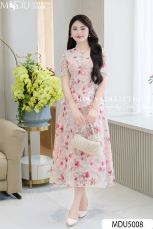 Váy Thiết Kế MDU5008 Tơ Ép Hoa Nhí Hồng Dáng Peplum Cổ V Chiết Eo Tôn Dáng