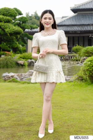 Váy Thiết Kế MDU5055 Dáng Xòe Ngắn Cổ Tròn Đính Đá Nơ Chân Váy Thanh Lịch