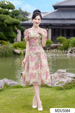 Váy Thiết Kế MDU5084 Tơ Óng Ngọc Trai Dáng Xòe Cổ Vuông Hoa Nổi