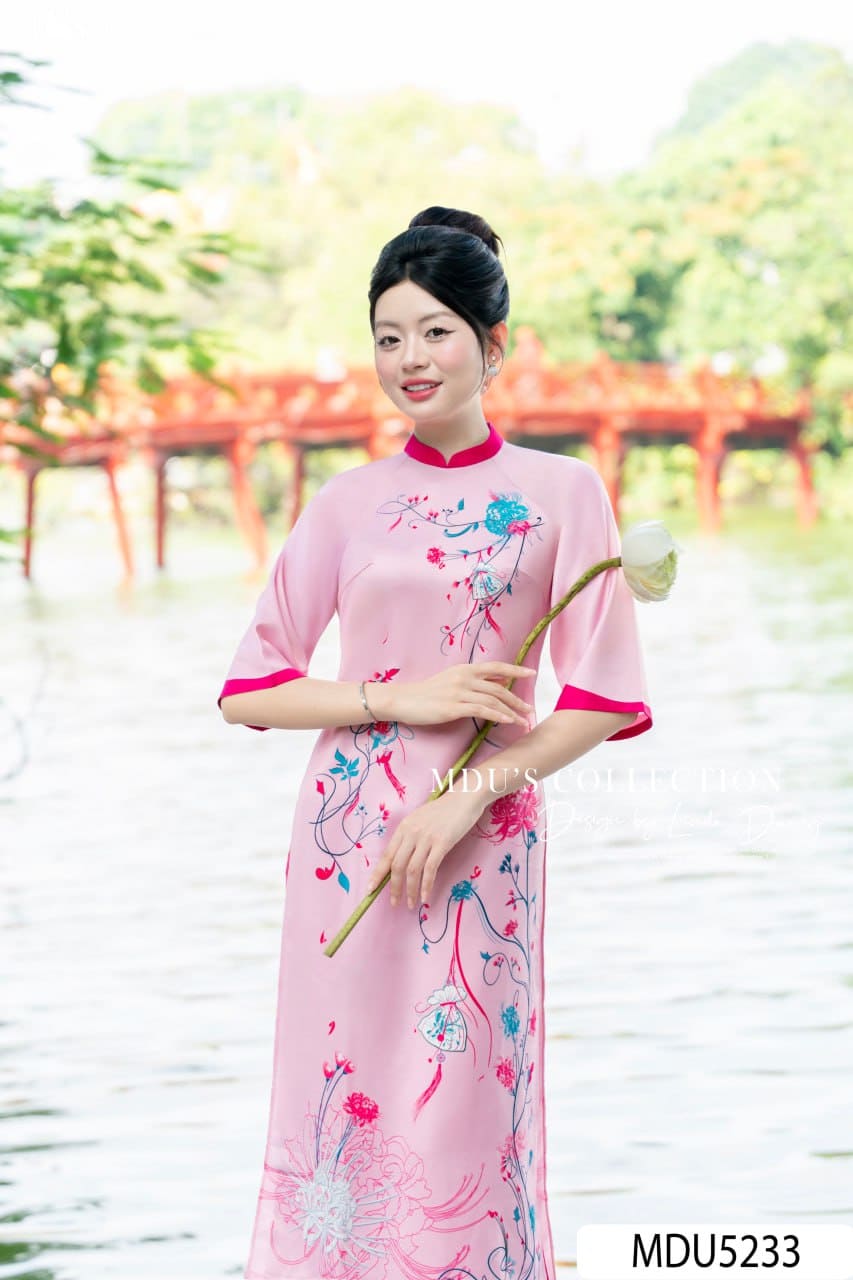 Chất Liệu Lụa: Sang Trọng Và Mềm Mại