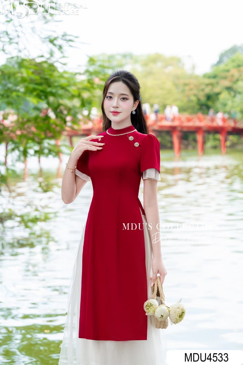 Áo Dài Dự Tiệc Cho Mẹ Cô Dâu Với Thiết Kế Cách Tân