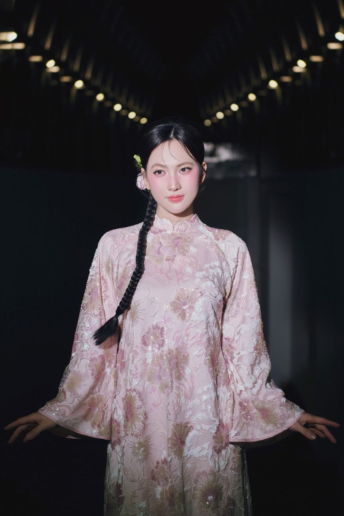 Cách Trang Điểm Và Làm Tóc